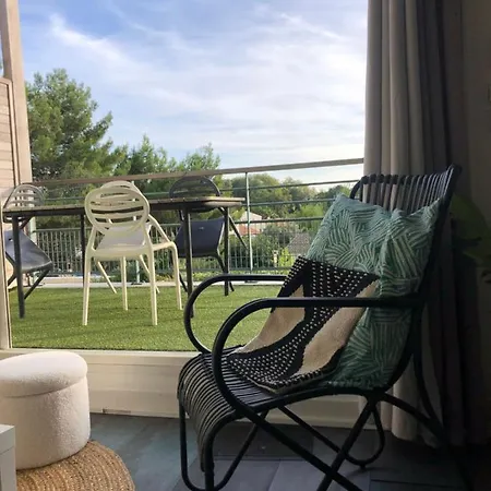T2 Avec Piscine Et Terrasse Dans Arboree Apartament La Rochelle (Charente-Maritime)