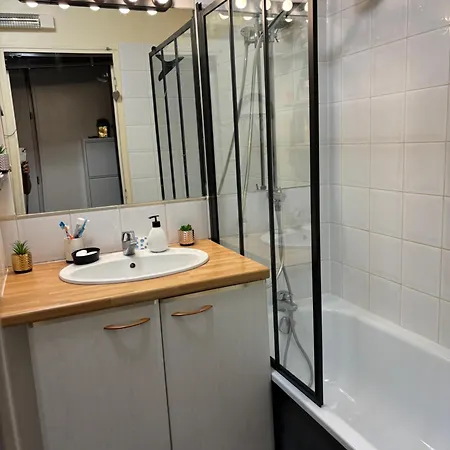 Appartamento T2 Avec Piscine Et Terrasse Dans Résidence Arborée *